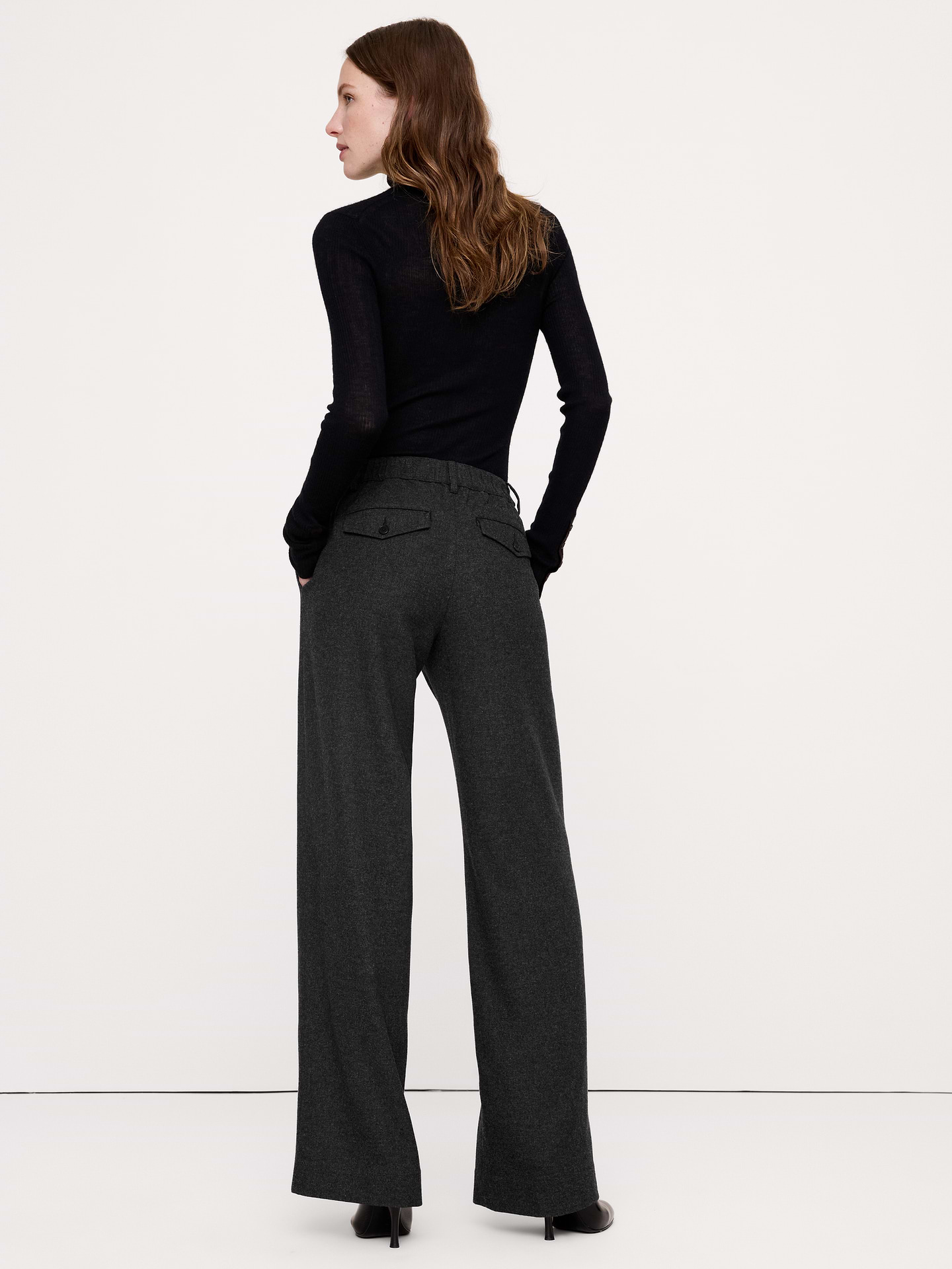 Image 3 of 8, The Everyday Wide-Leg Pant in Italian Flannel