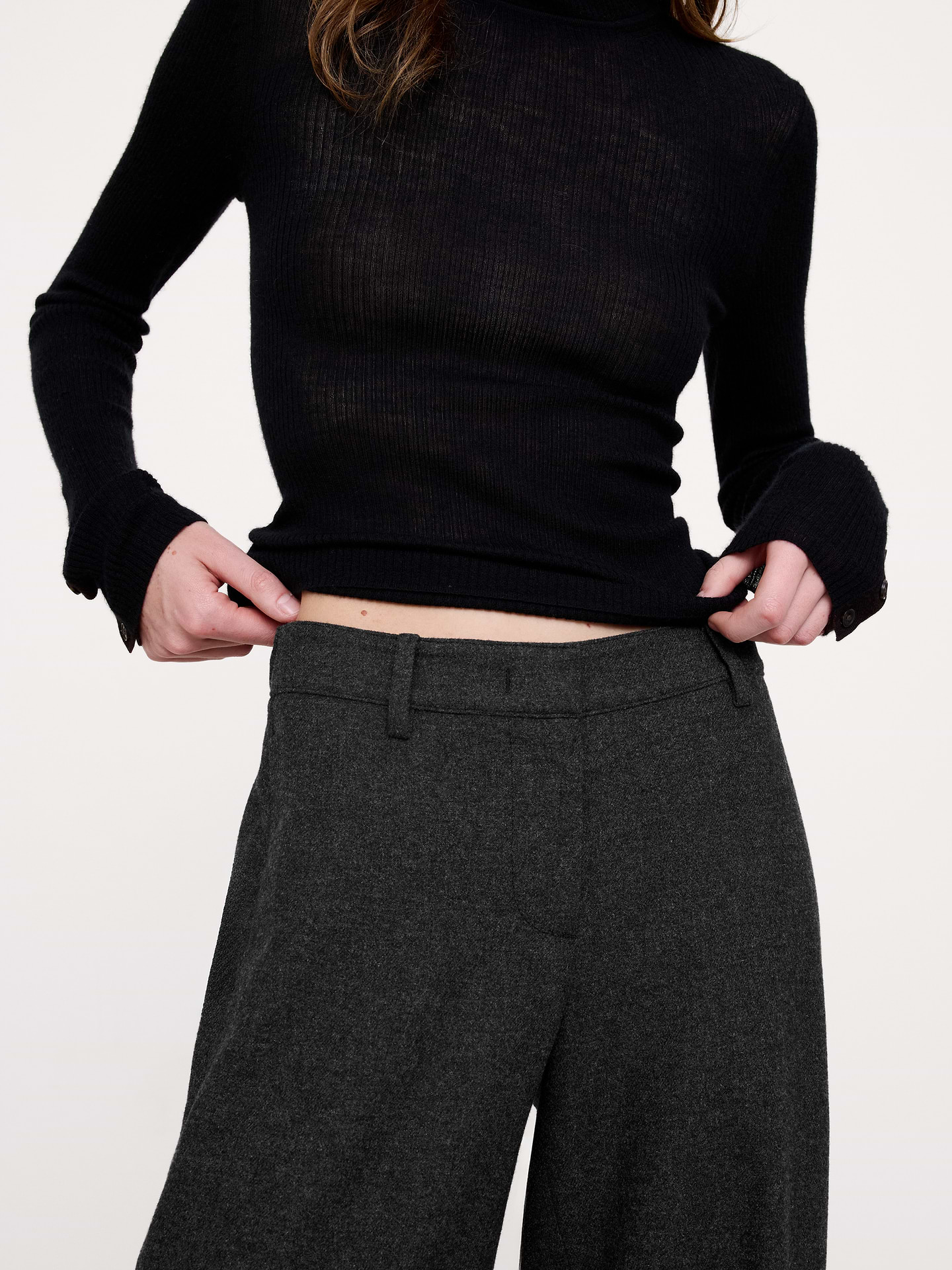 Image 4 of 8, The Everyday Wide-Leg Pant in Italian Flannel