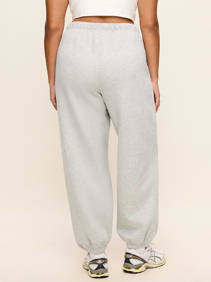 Image 7 of 7, Mid-Rise Baseline Fleece Jogger Sweatpants