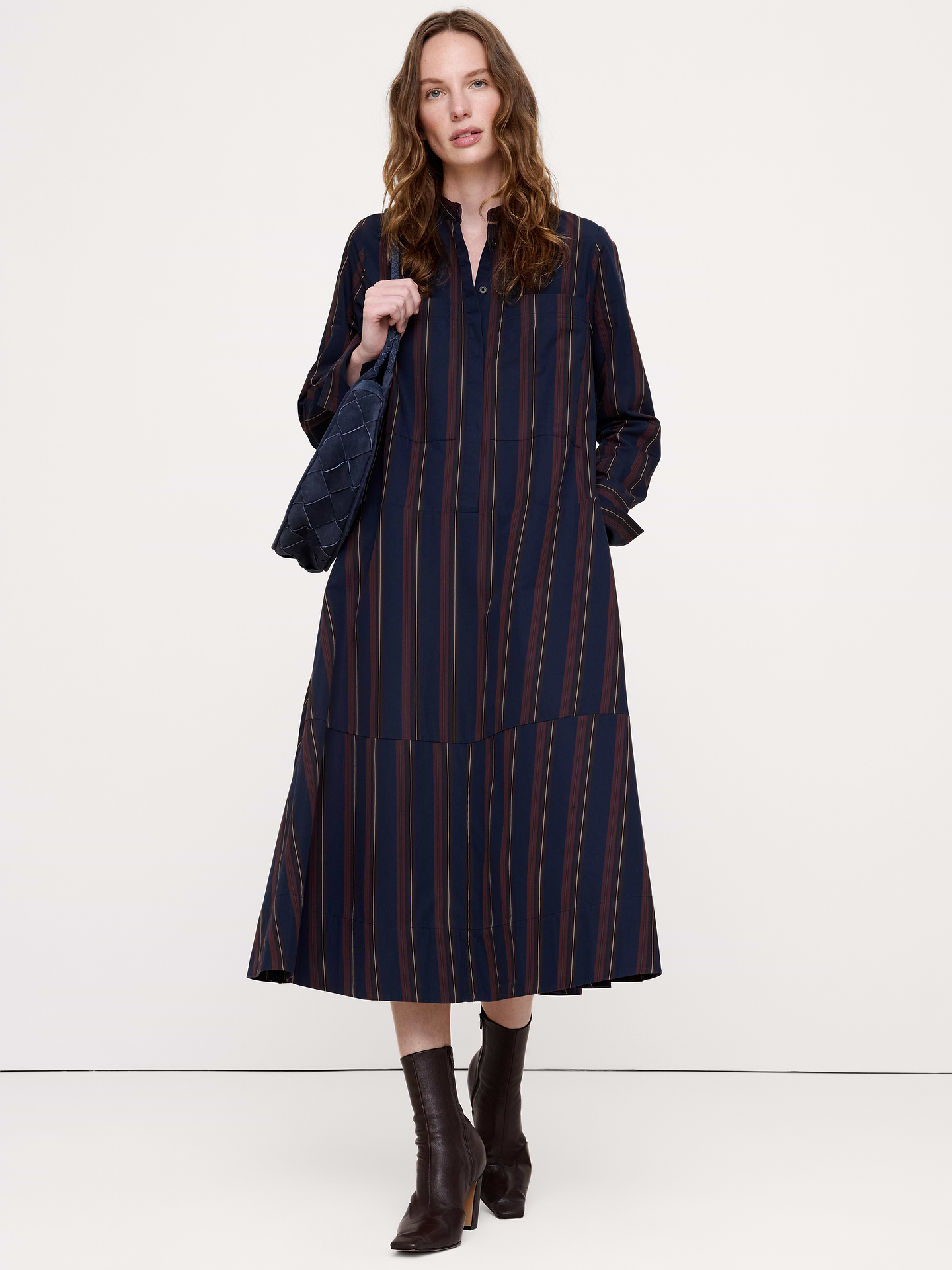Image 1 of 8, We're loving a shirt dress (now and always). This one nods at the season's trapeze trend, complete with shirtdress styling and a utilitarian pockets at the chest and side seams., Trapeze Fit: An easy fit with an A-line silhouette., Banded collar with button front., Side seam and chest pockets., Unlined., Product #915542