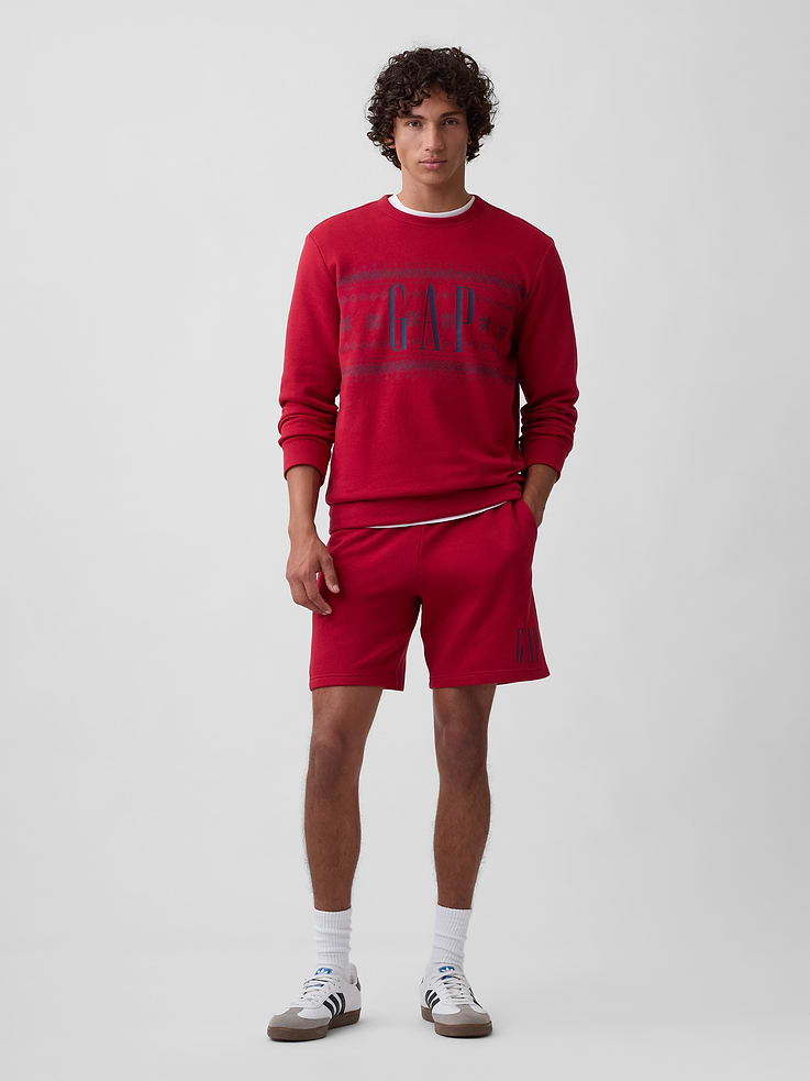 Image 1 of 4, This product is made with/contains 42% recycled polyester. Compared to virgin materials, using recycled materials helps reduce resource use and waste., Soft, comfy fleece., Elasticized waist., Front slant pockets., Gap logo at hem., Product #1174994