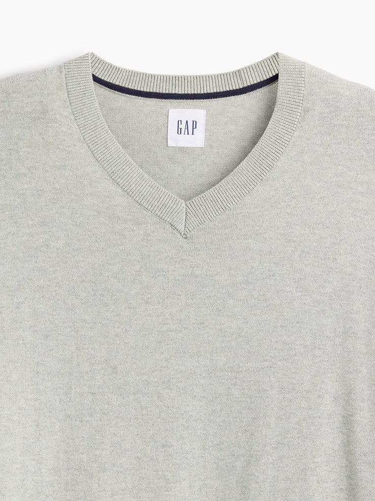 Image 4 of 5, 100% Cotton Cotton V-Neck Sweater