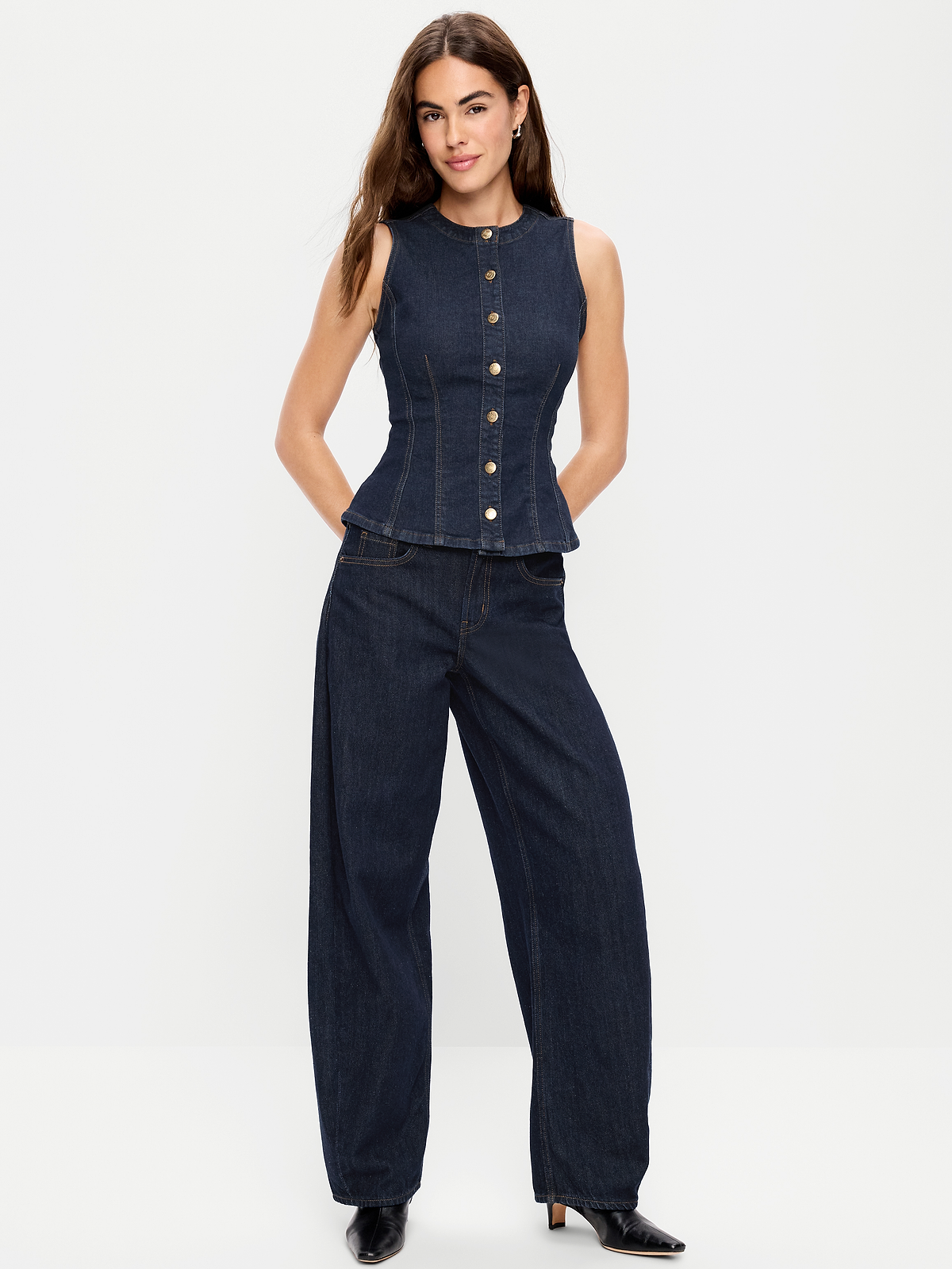 Mid-Rise Arc Barrel Jeans