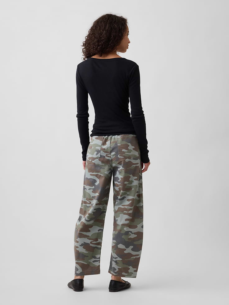Image 4 of 7, Mid Rise Pull-On Camo Barrel Jeans