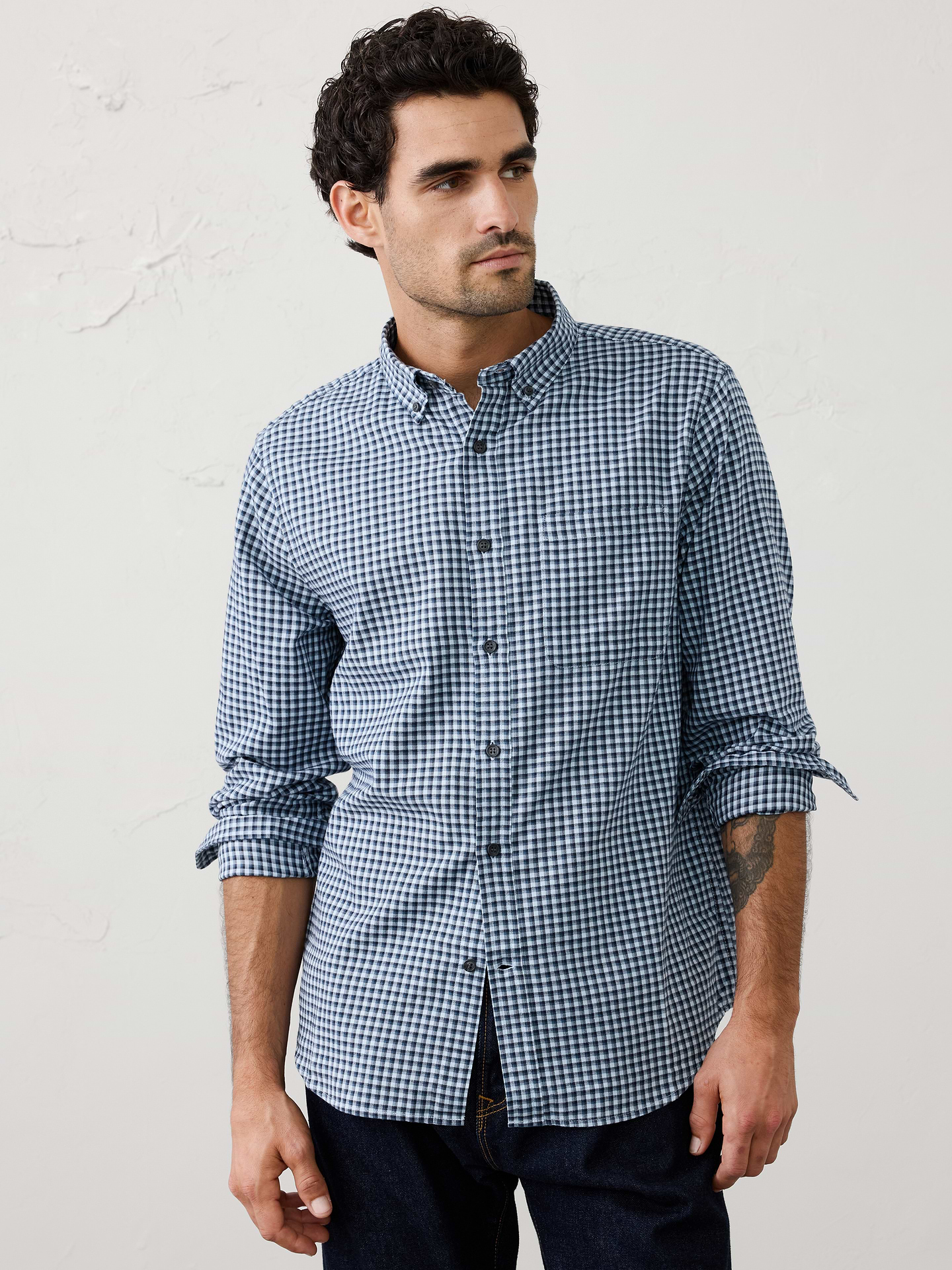 Image 1 of 7, A lightweight flannel designed for seasonal transitions, offering the softness and classic pattern of traditional flannel without the bulk. Easy to layer and versatile across a range of everyday looks., UNTUCKED: Designed with a shorter hemline to hit right at the hips., Button down collar. Long sleeves with adjustable double-button barrel cuffs and button vents., Button‑front closure., Chest pocket., Back yoke., Shirttail hem., Made exclusively for Banana Republic Factory., Product #1175888