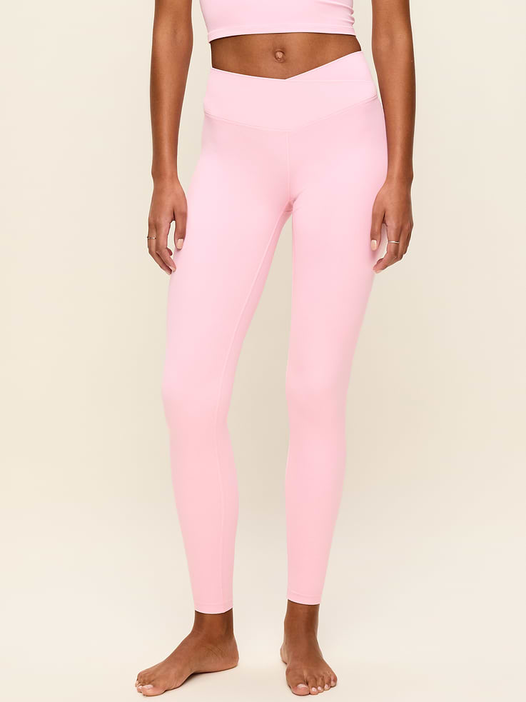 Image 1 of 5, Make your moves in Old Navy Sport's StudioSmooth: A buttery soft, breathable fabric with a barely there feel., pull-on style, skinny leg, Product #1185043