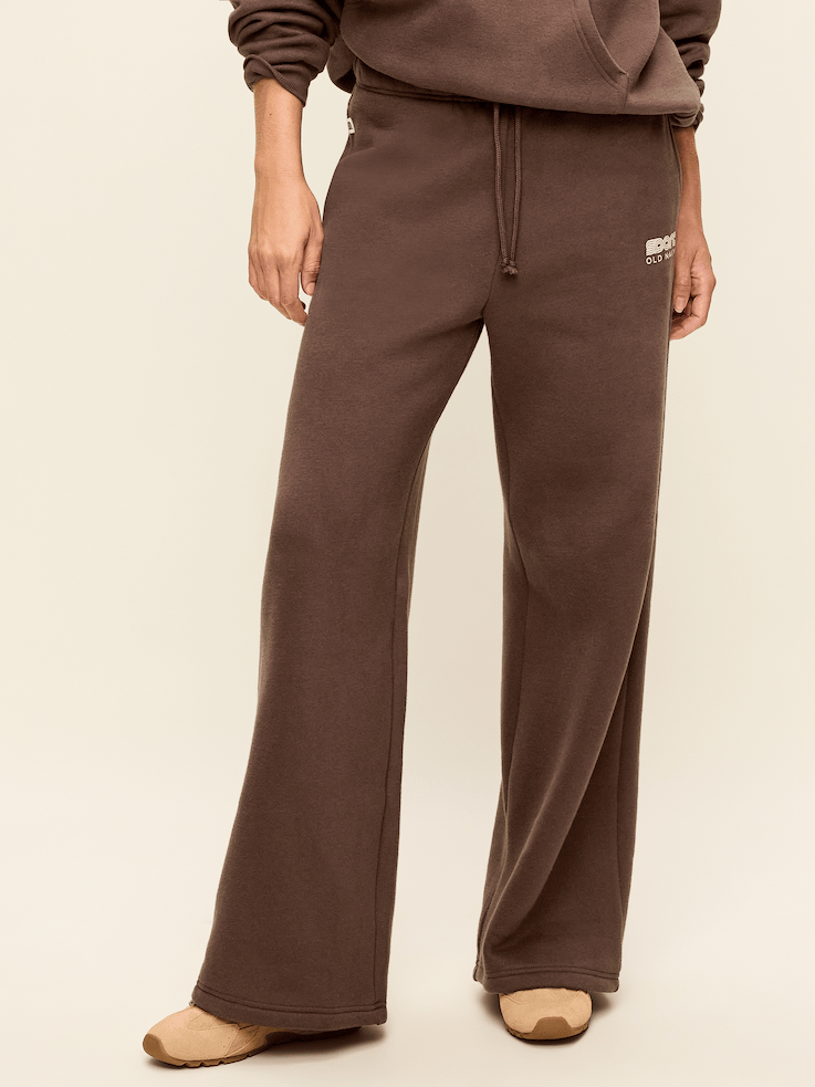 Image 1 of 6, Make your moves in Old Navy Sport's Baseline Fleece: Our newest fleece, featuring a cozy soft-brushed interior., elastic drawstring waist, on-seam pockets, pull-on style, Product #903693