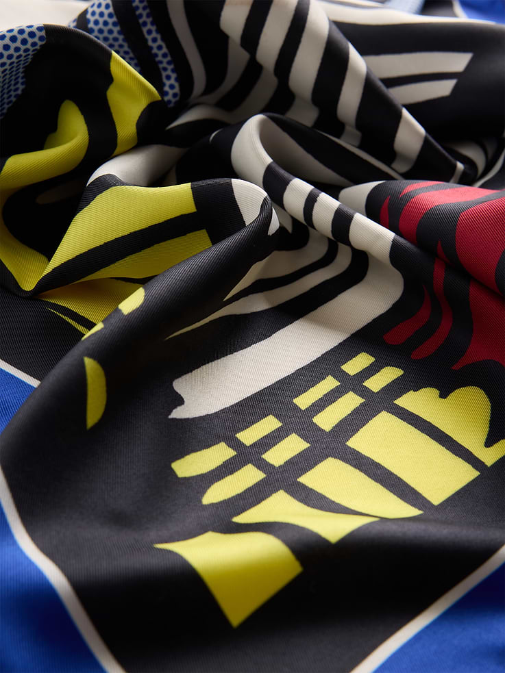 Image 5 of 6, Gap | Lichtenstein | Whitney | Little Big Painting Scarf