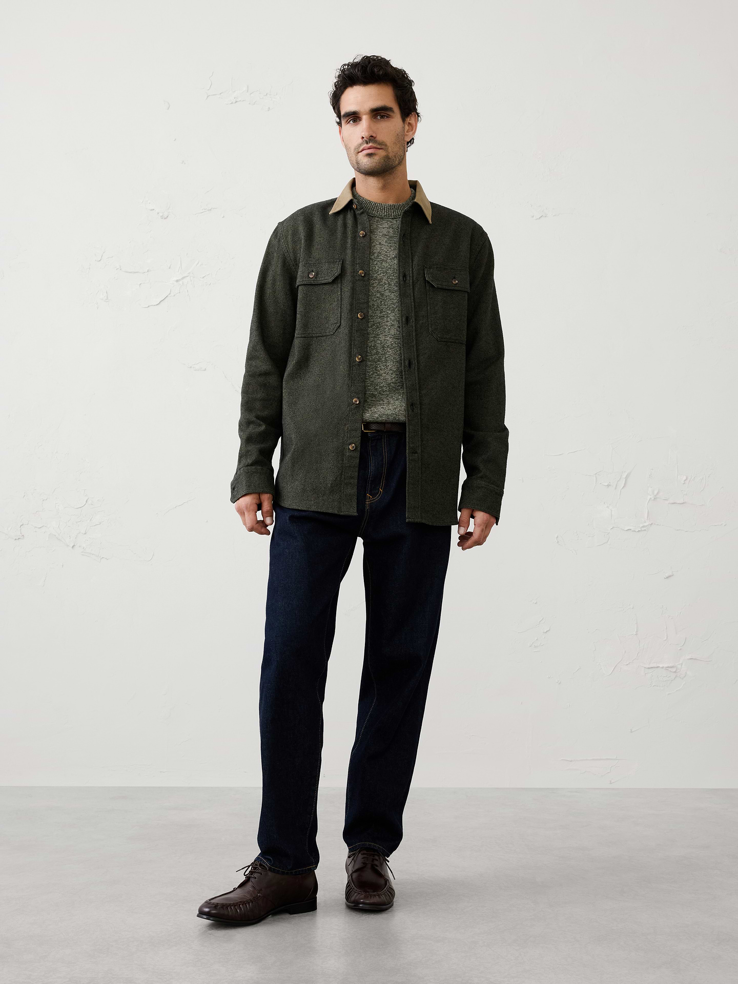 Image 1 of 4, Our best‑selling heavyweight flannel returns with the soft hand feel, rich colors, and classic plaids customers come back for season after season. Designed in our trusted Standard Fit, it offers easy comfort and effortless layering throughout the cooler months. Select colorways feature a contrast collar for an added touch of heritage‑inspired style and visual interest., Pointed collar. Long sleeves with adjustable button cuffs., Button‑front closure., Chest pockets., Shirttail hem., Made exclusively for Banana Republic Factory., Product #1179779