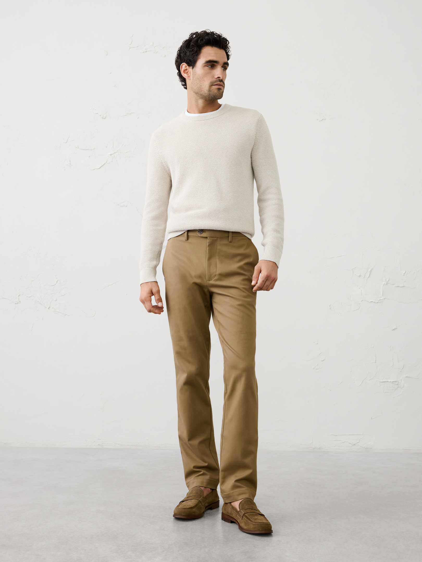 Image 1 of 3, A customer favorite returns in an ultra‑soft brushed fabrication with added stretch for exceptional comfort and ease of movement. Finished in rich seasonal colors and our proven Slim Fit, it delivers a polished look with everyday versatility., Extended button closure with zip fly. Belt loops., Front off-seam pockets. Double welt buttoned back pockets., Soft trouser crease., Made exclusively for Banana Republic Factory., Product #1179693