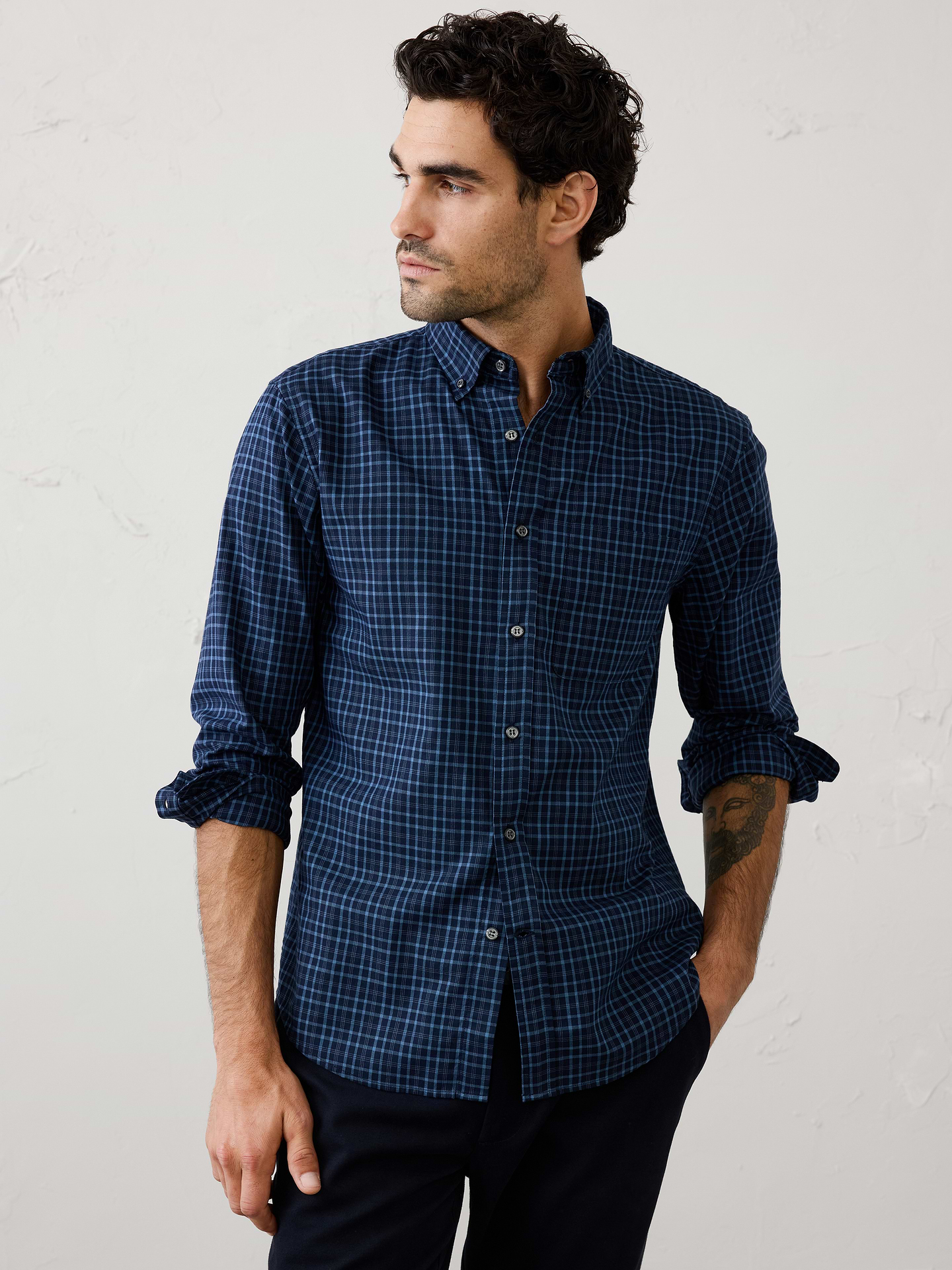 Image 1 of 8, UNTUCKED FIT: Designed with a shorter hemline to hit right at the hips., Button down collar. Long sleeves with adjustable double-button barrel cuffs and button vents., Button front closure., Chest pocket., Shirttail hem., Made exclusively for Banana Republic Factory., Product #884429