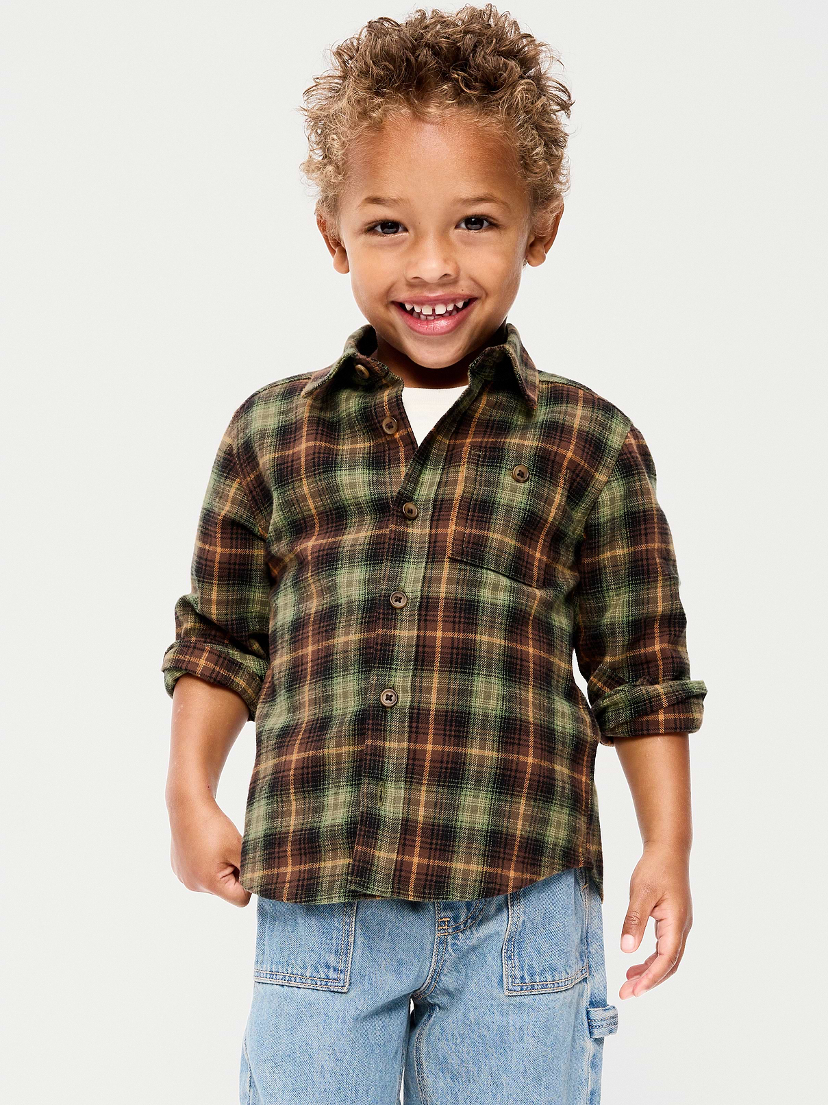 Image 1 of 2, spread collar, long sleeves, buttoned cuffs, patch pocket at chest, full length buttoned placket, all-over pattern, Product #908534