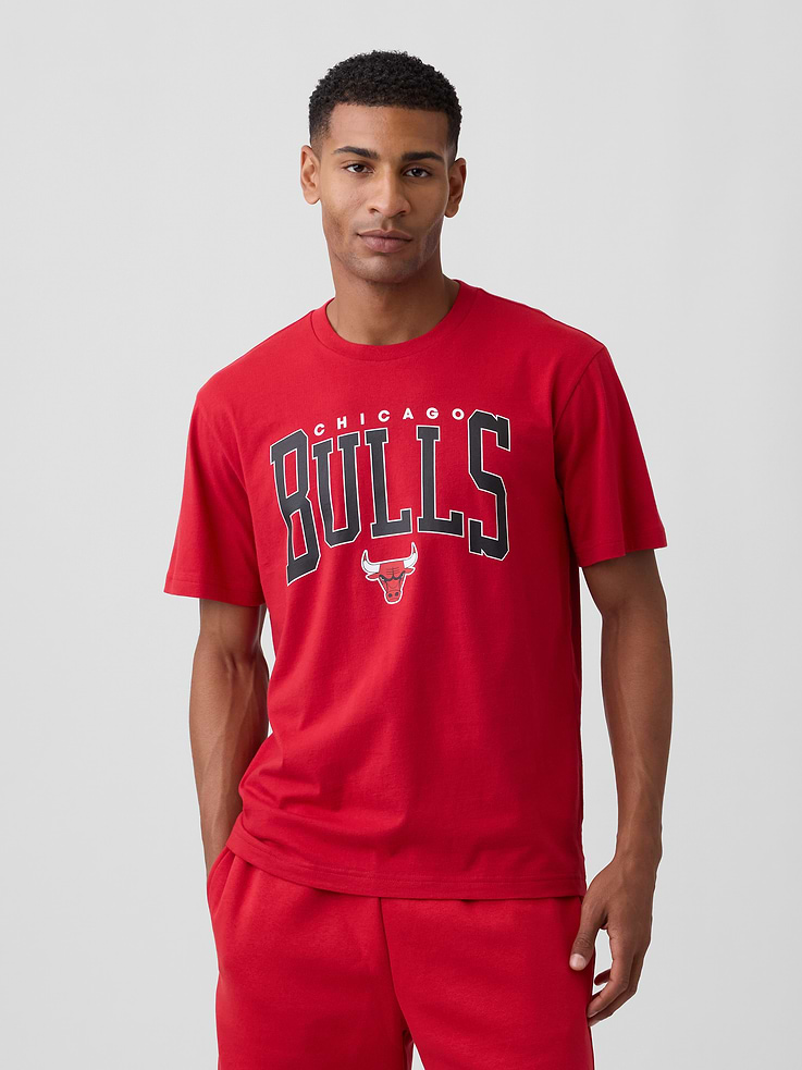 Image 1 of 6, Soft jersey knit., Dropped shoulder, short sleeves., Crewneck., Graphic at front., Product #1178525