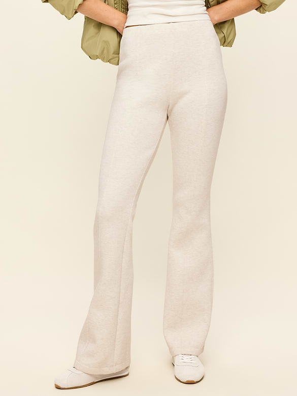 Pantalon jambe évasée à taille haute en molleton raffiné