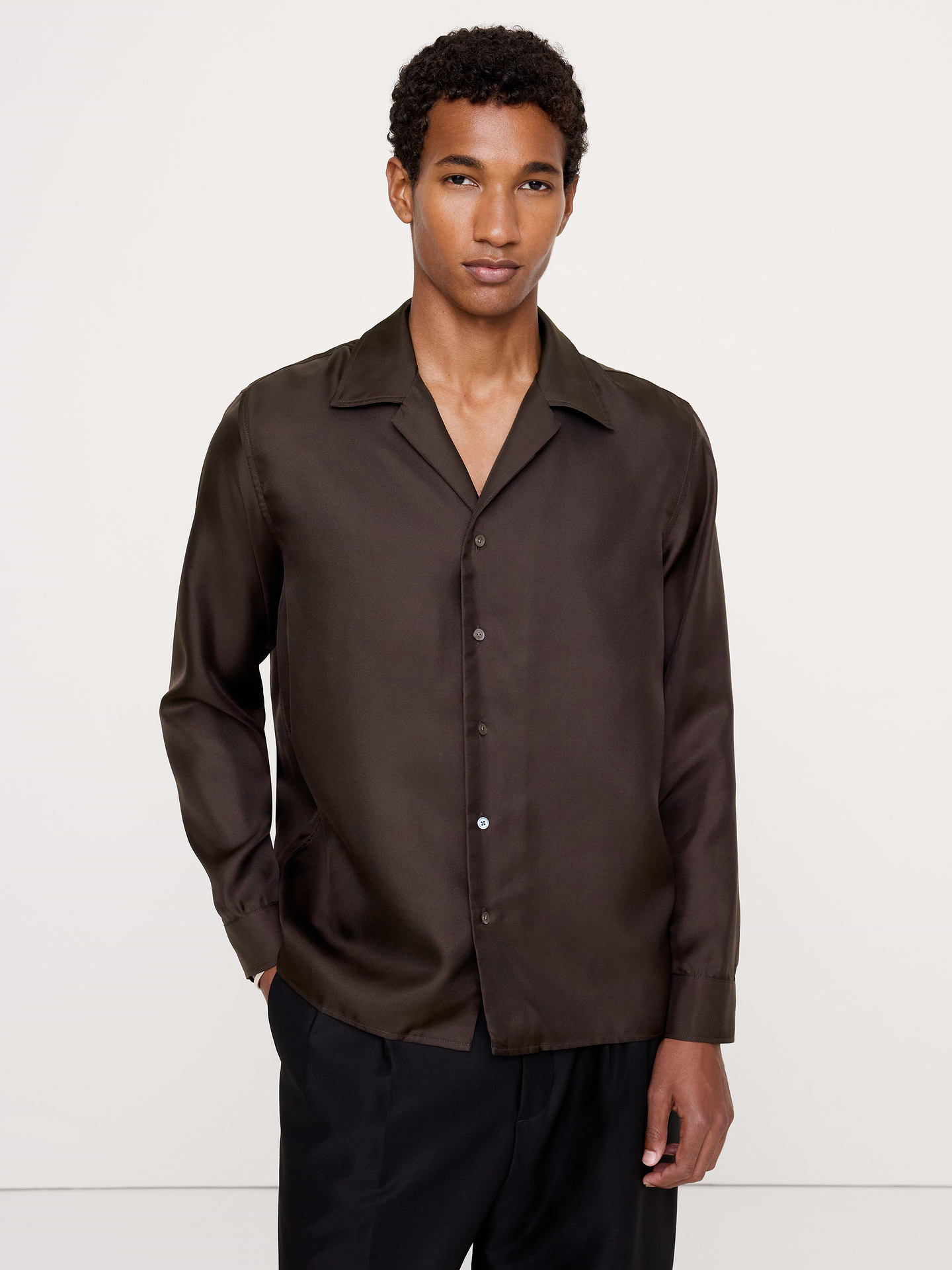 Image 1 of 5, Our signature silk resort shirt is cut from luxurious silk twill, a fabric we love for its softness and understated shine., Standard fit: A straight and easy fit., Resort collar with button-front closure., Straight hem with vented sides., Product #1180440