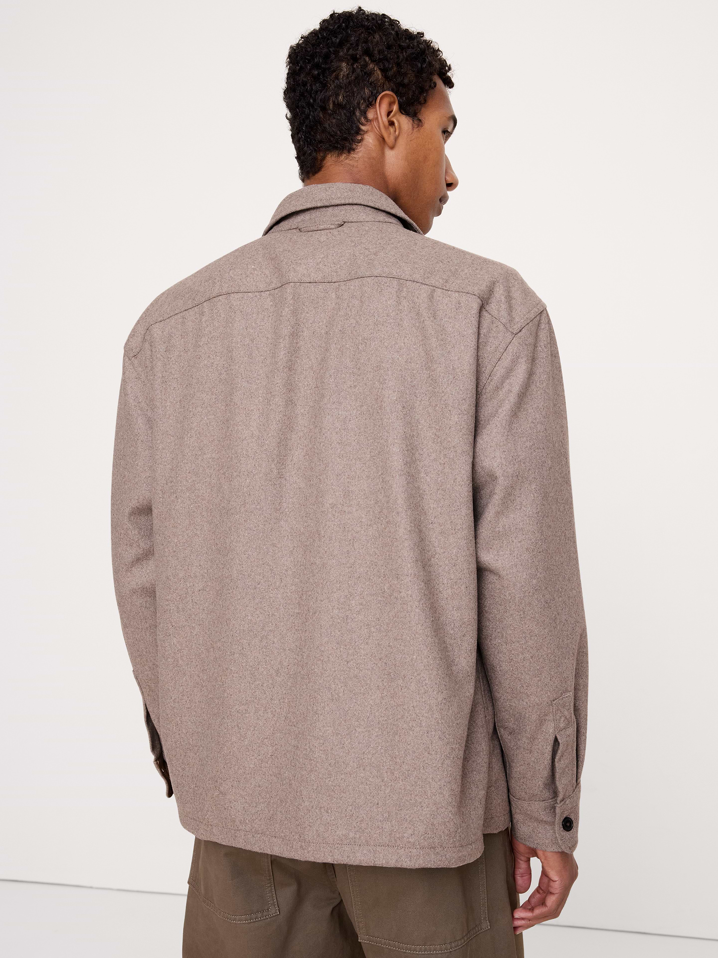 Image 4 of 5, Relaxed-Fit Heavyweight Overshirt