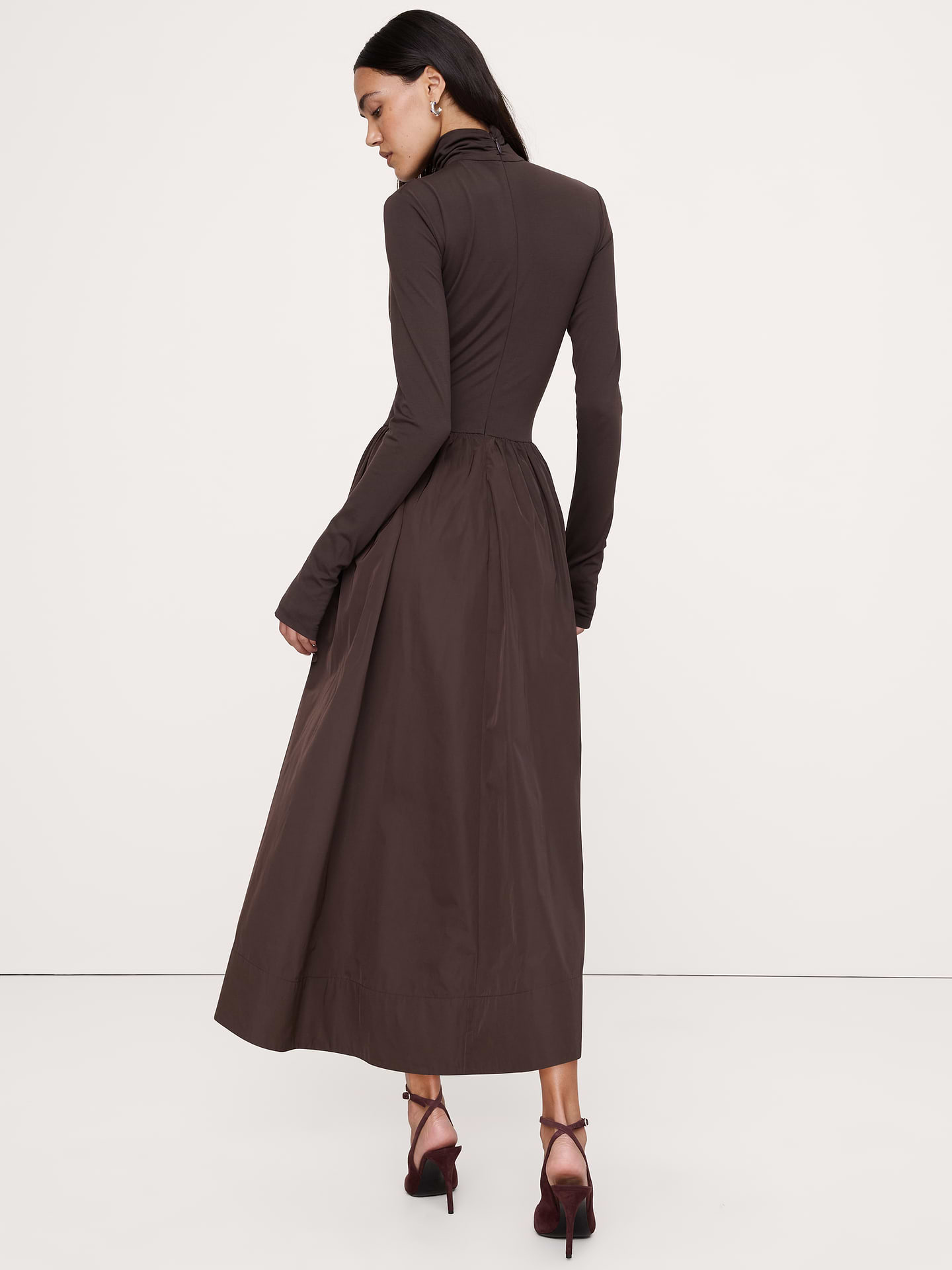 Image 5 de 7, Robe longue à col roulé en jersey et taffetas