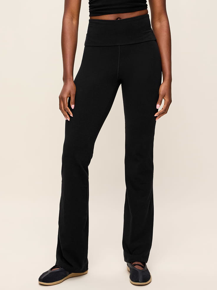 Image 1 of 4, Make your moves in Old Navy Sport's PowerChill: Soft, breathable cotton with stretch for all-day comfort., high fold-over elastic waist, sweat-wicking, breathable, Product #861722