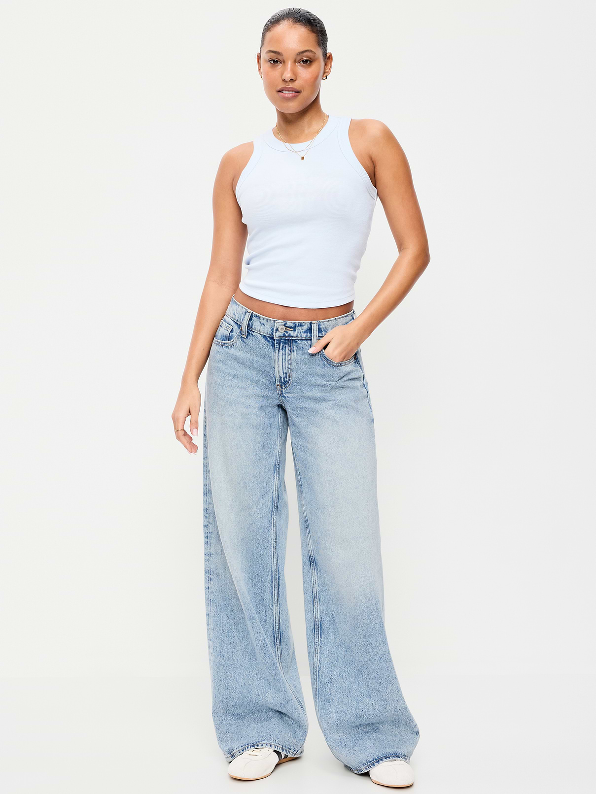 Low-Rise Baggy Wide-Leg Jeans