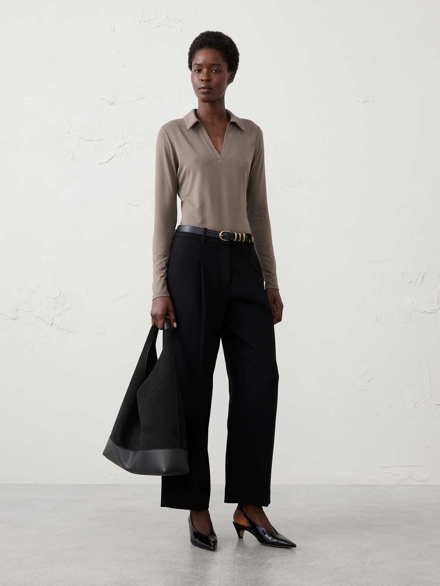 Image 1 of 7, Polo collar with a split‑V neckline. Long sleeves., Fitted at the waist., Straight hem., Made exclusively for Banana Republic Factory., Product #1178092