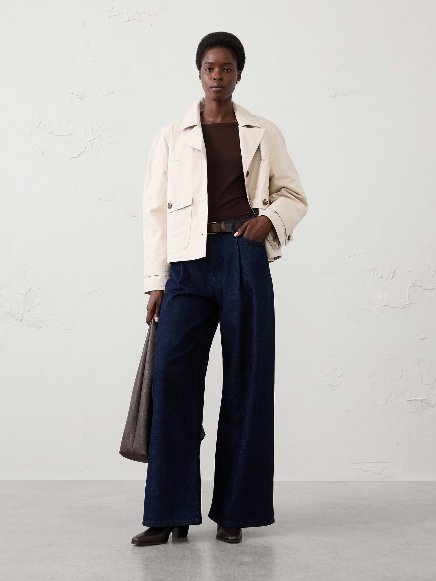 Image 3 of 8, Soft Stretch Elbow-Sleeve Top
