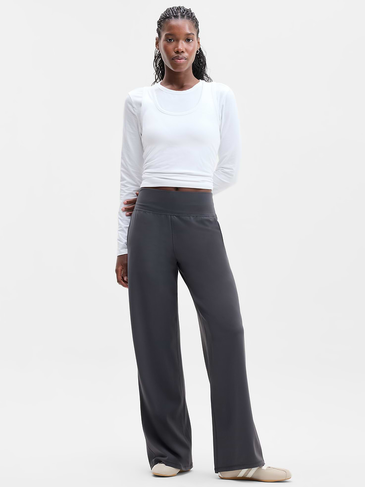 Image 1 of 4, FOR: Your yoga flow and sessions in the studio, FEEL: Powervita fabric is buttery soft with support that feels like a gentle hug, FAVE: Bonded side stash pockets hold your essentials, Made with our customer-obsessed, second-skin Powervita fabric, our yoga leggings/pants are designed for your ultimate distraction-free practice, Product #1183445