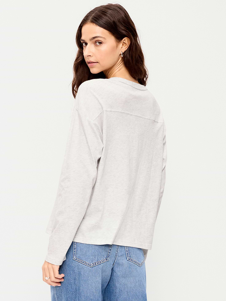 Image 2 of 9, Loose Long-Sleeve Graphic T-Shirt