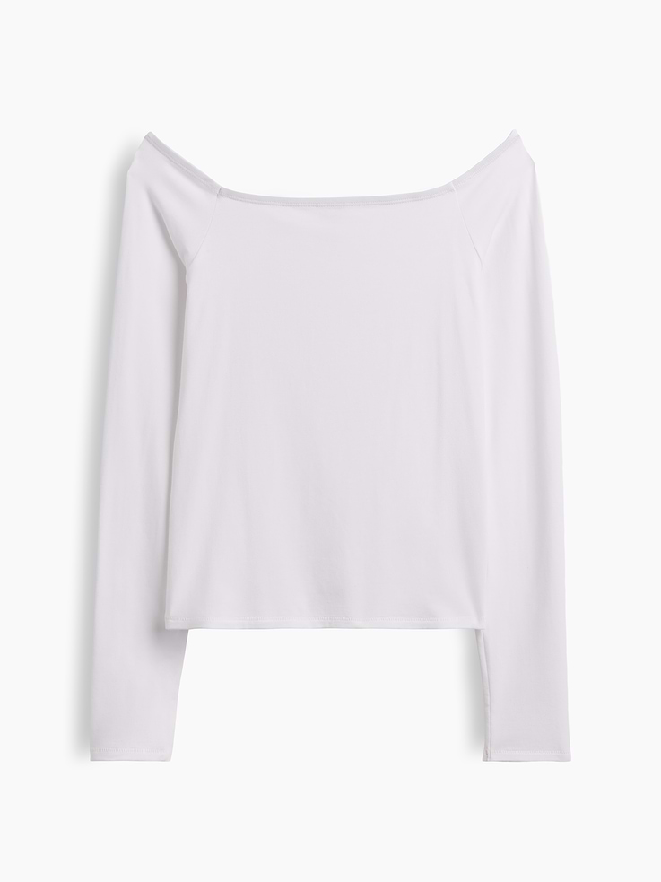 Image 1 of 2, Soft, stretch cotton-blend jersey T-shirt. In a cropped length., Square neck., Long raglan sleeves., This product was made in a factory that invests in gender equity and women’s empowerment through RISE. Learn more at gapinc.com/equity ., Product #1195087