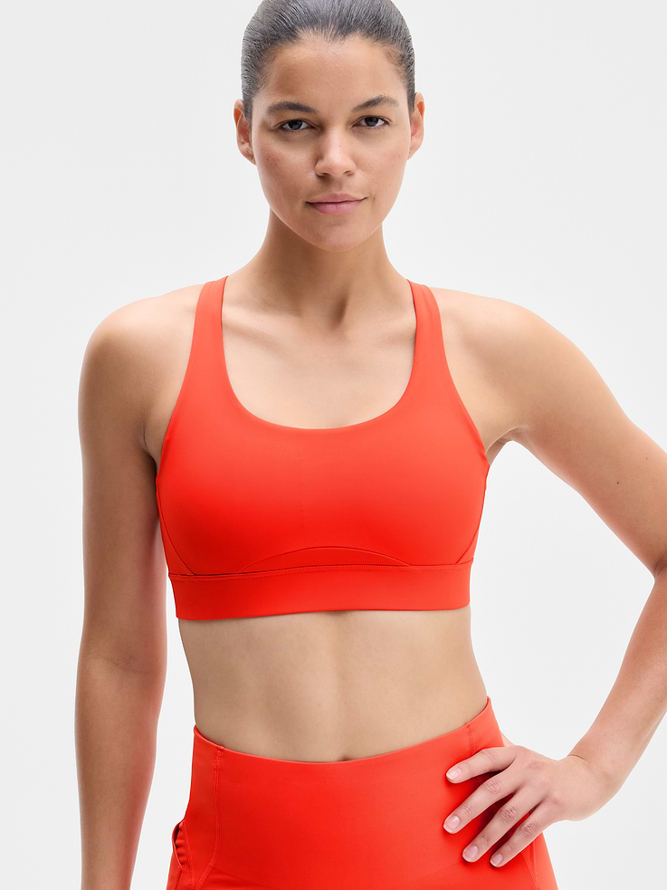 Image 1 of 4, BEST FOR CARDIO: run + train + HIIT, IMPACT: Medium-impact workouts, best for A-C cups, FEEL: PowerMove fabric is sleek, weightless, and helps keep you cool with quick-drying properties, FAVE: Stay-put straps and shaping seams for a secure, sculpted fit, Built-in pockets with removable pads for optional coverage, Removable pads hold their shape from wash to wear, Lined with PowerMesh for breathable, sheer-proof coverage, Easily pairs with the Empower Mastectomy Bra Insert, Product #413272