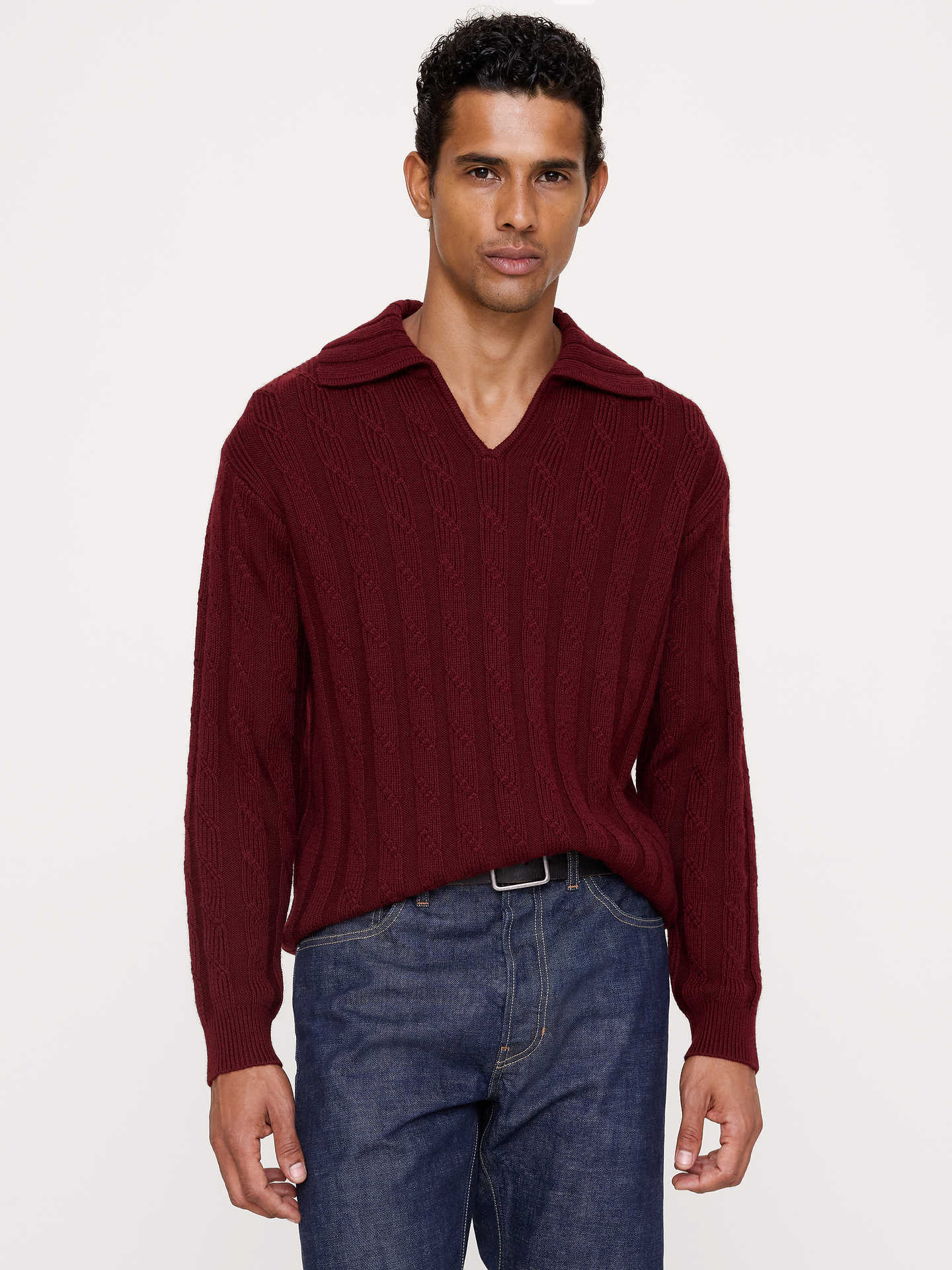 Image 1 de 6, Nous adorons la texture de ce chandail torsadé en mélange de laine d’épaisseur moyenne, présenté ici avec un col polo sans boutons., Coupe standard: coupe confort droite., Col polo tricoteuse., Ourlet droit., Produit #907542