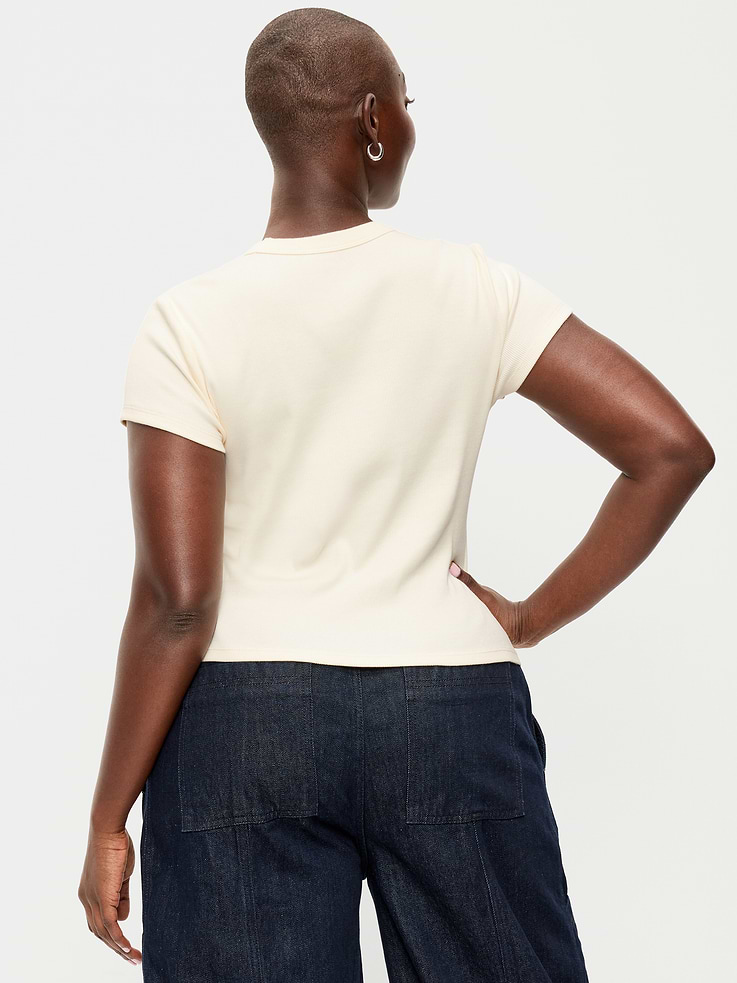 Image 4 of 6, Snug Graphic T-Shirt