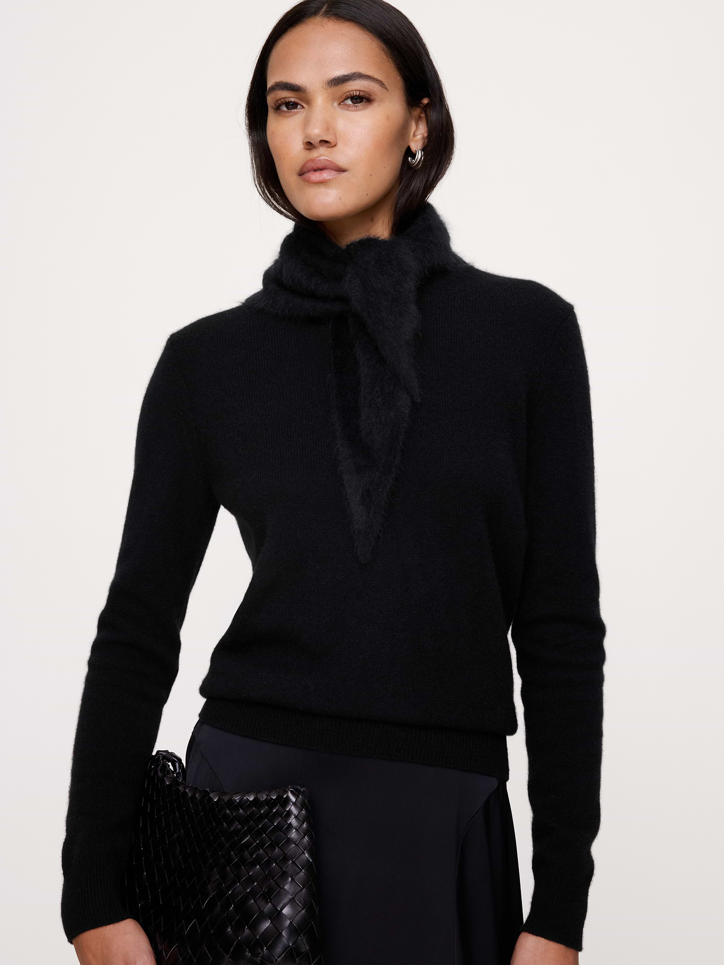 Image 3 of 8, Lightweight Cashmere Crew-Neck Sweater