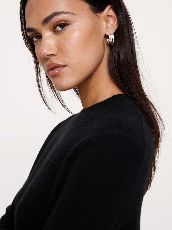 Lightweight Cashmere Crew-Neck Sweater