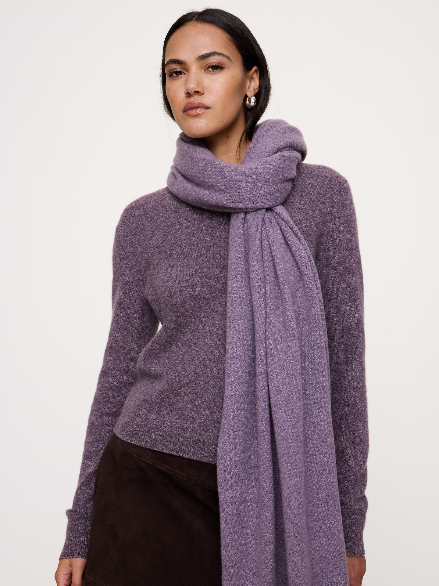 Image 1 of 8, The vibe is lightweight luxury. This updated take on the classic V-neck sweater has not-too-loose fit through the body. We knitted it from our lightweight cashmere yarn, selected for its luxurious softness and all-season weight., Classic Fit: A straight and easy fit., V-neck., Straight hem., Product #711787
