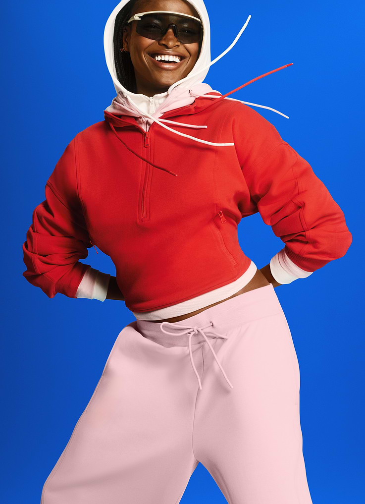 Image 1 of 5, Make your moves in Old Navy Sport's Dynamic Fleece: A soft, breathable cotton blend that's made to move., drawstring hood, long sleeves, zip pockets, pullover style, 4-way stretch, breathable, Product #784416
