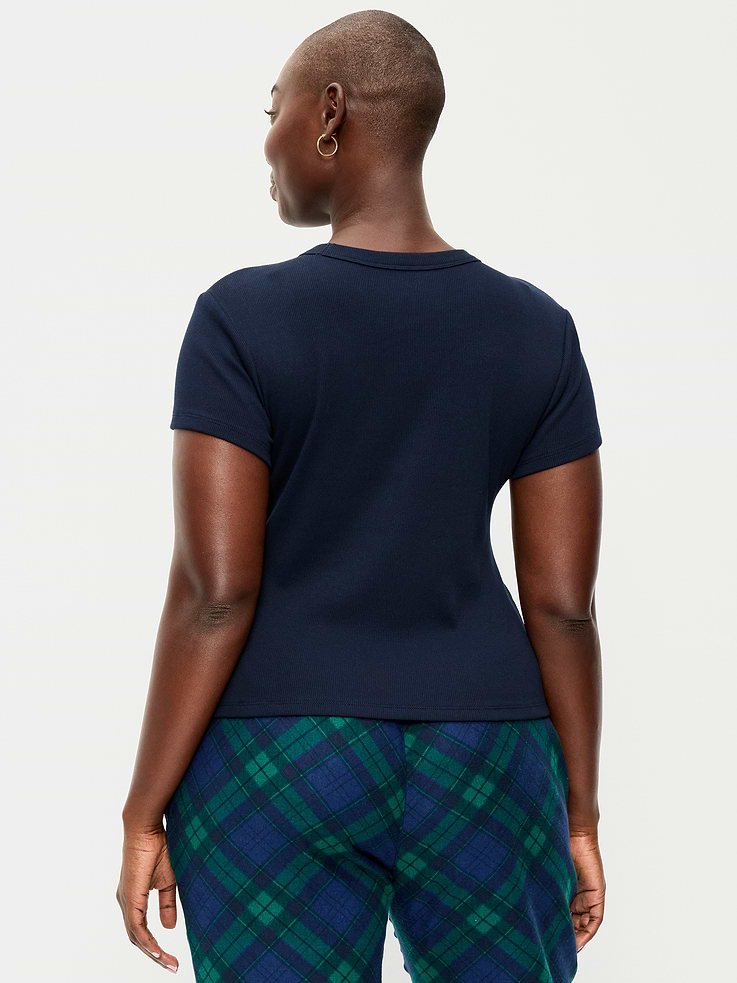 Image 7 of 7, Snug Graphic T-Shirt