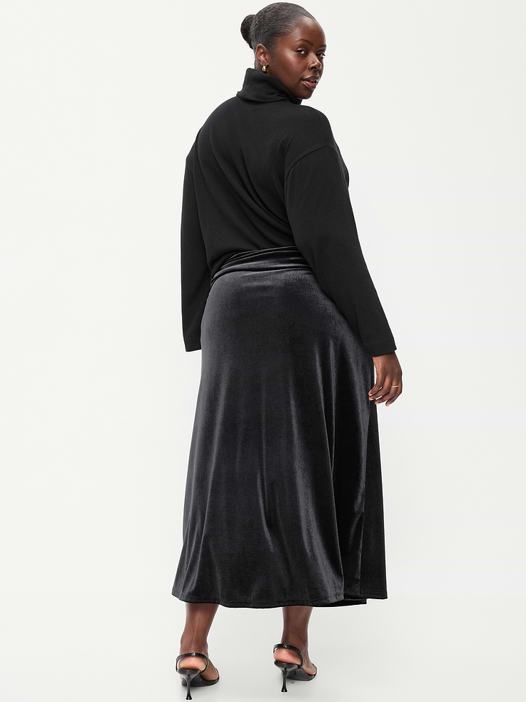 Image 6 of 6, Velvet Mid-Rise Ruched Maxi Skirt