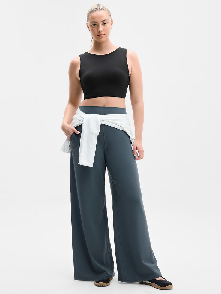 Image 1 of 6, FOR: Your yoga flow and sessions in the studio, FEEL: Powervita fabric is buttery soft with support that feels like a gentle hug, FAVE: Bonded side stash pockets hold your essentials, Made with our customer-obsessed, second-skin Powervita fabric, our yoga leggings/pants are designed for your ultimate distraction-free practice, Product #1183445
