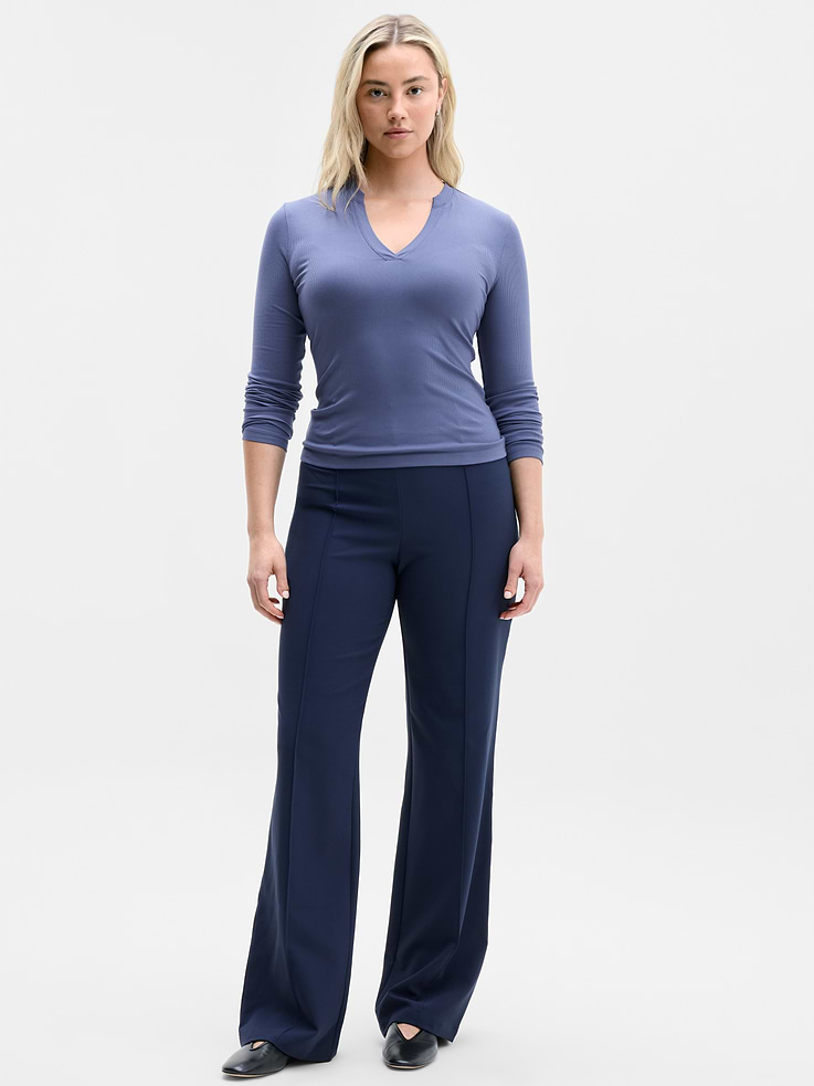 Image 2 of 6, Signature Rib V-Neck Top