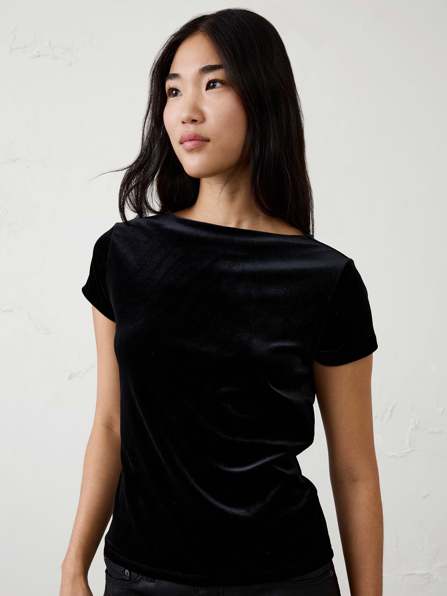 Image 1 of 4, Made from our ultra-soft knit velvet. Designed for comfort and style, it’s the perfect piece to dress up your festive wardrobe., Straight neckline. Short sleeves., Fitted at the waist., Low drapey neckline at back., Made exclusively for Banana Republic Factory., Product #1186005