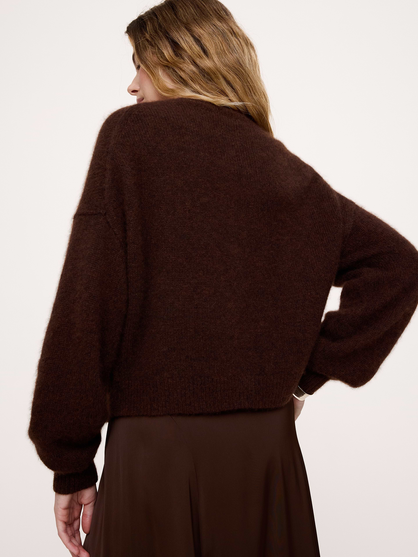 Image 4 de 6, Cardigan à encolure roulée en cachemire et soie