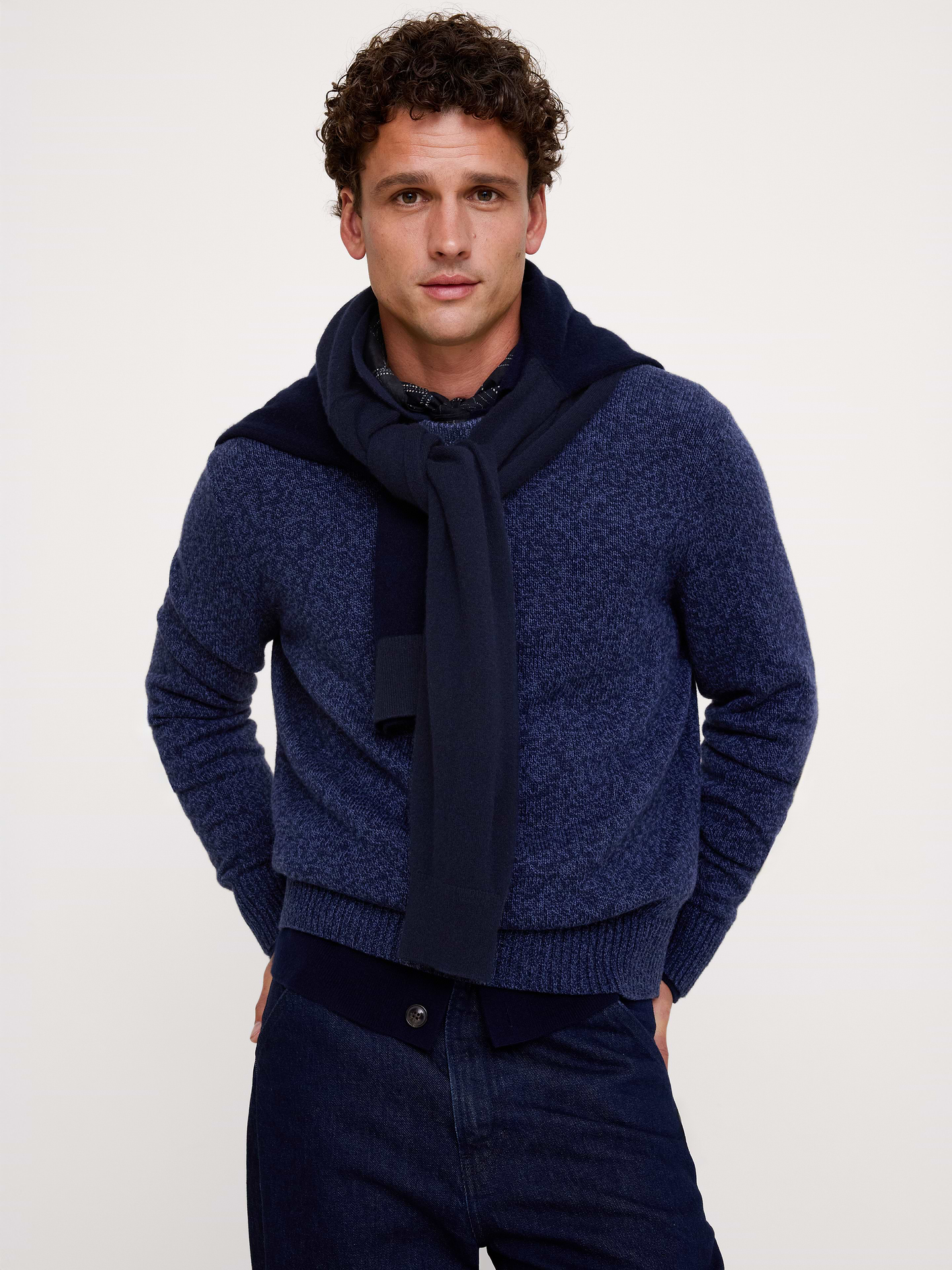 Image 1 of 8, We kept a classic fit for this crew-neck sweater, opting for a base of breathable cotton, blended with cashmere for softness and warmth. This one employs a marled yarn we love for its vintage vibes., Standard fit: A straight and easy fit., Fabric from Italy's Millefili mill., Crew neck., Straight him., Product #907506