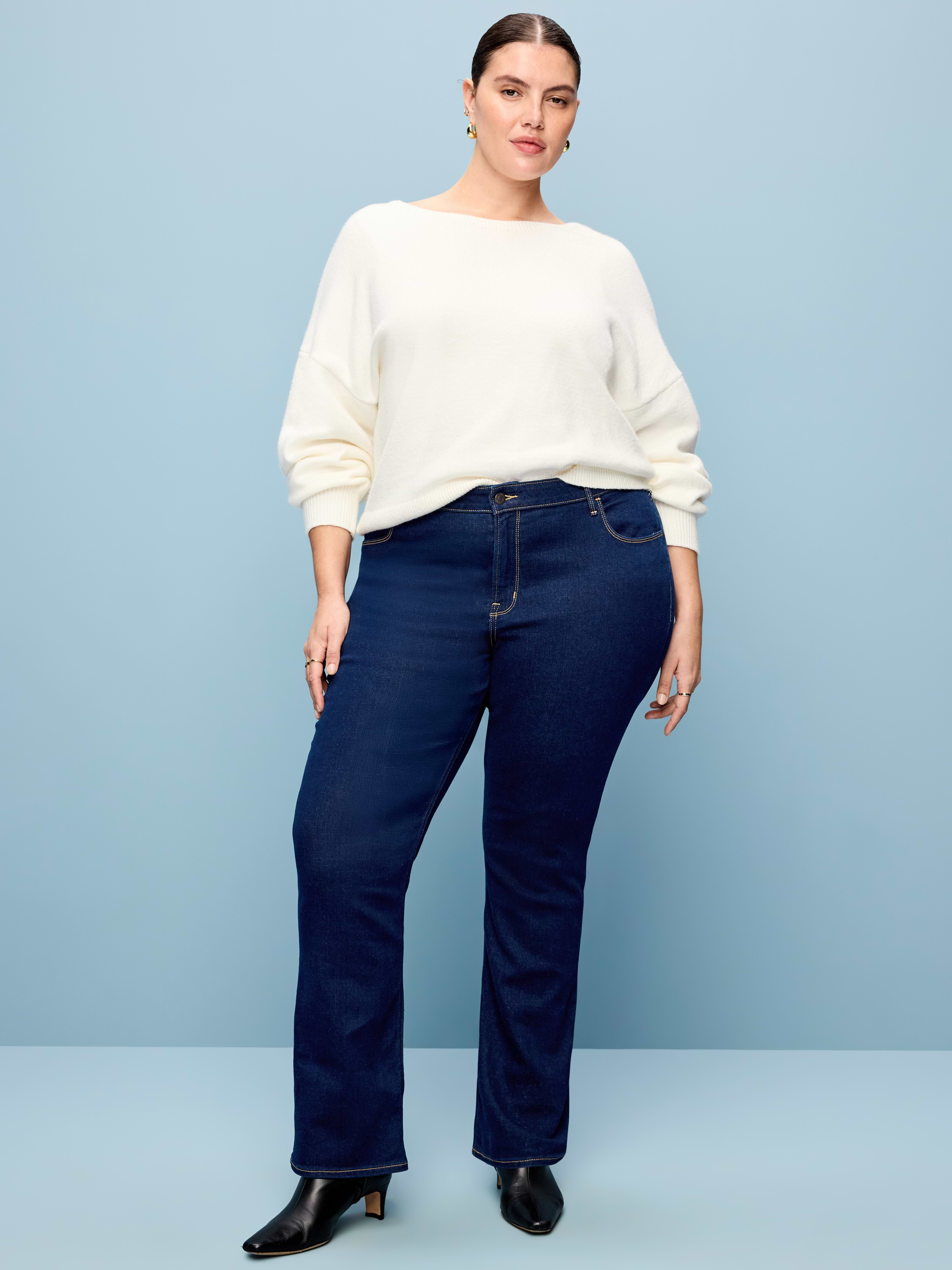 Image 4 of 6, Curvy Mid-Rise Wow Bootcut Jeans