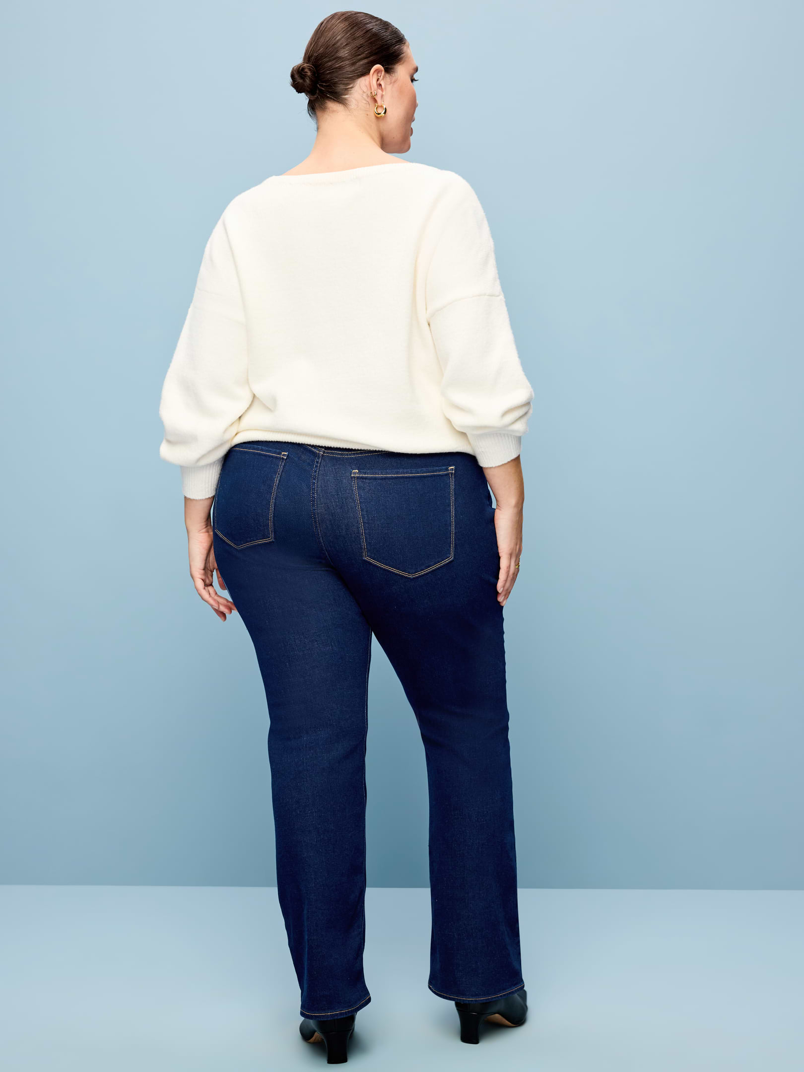 Image 6 of 6, Curvy Mid-Rise Wow Bootcut Jeans