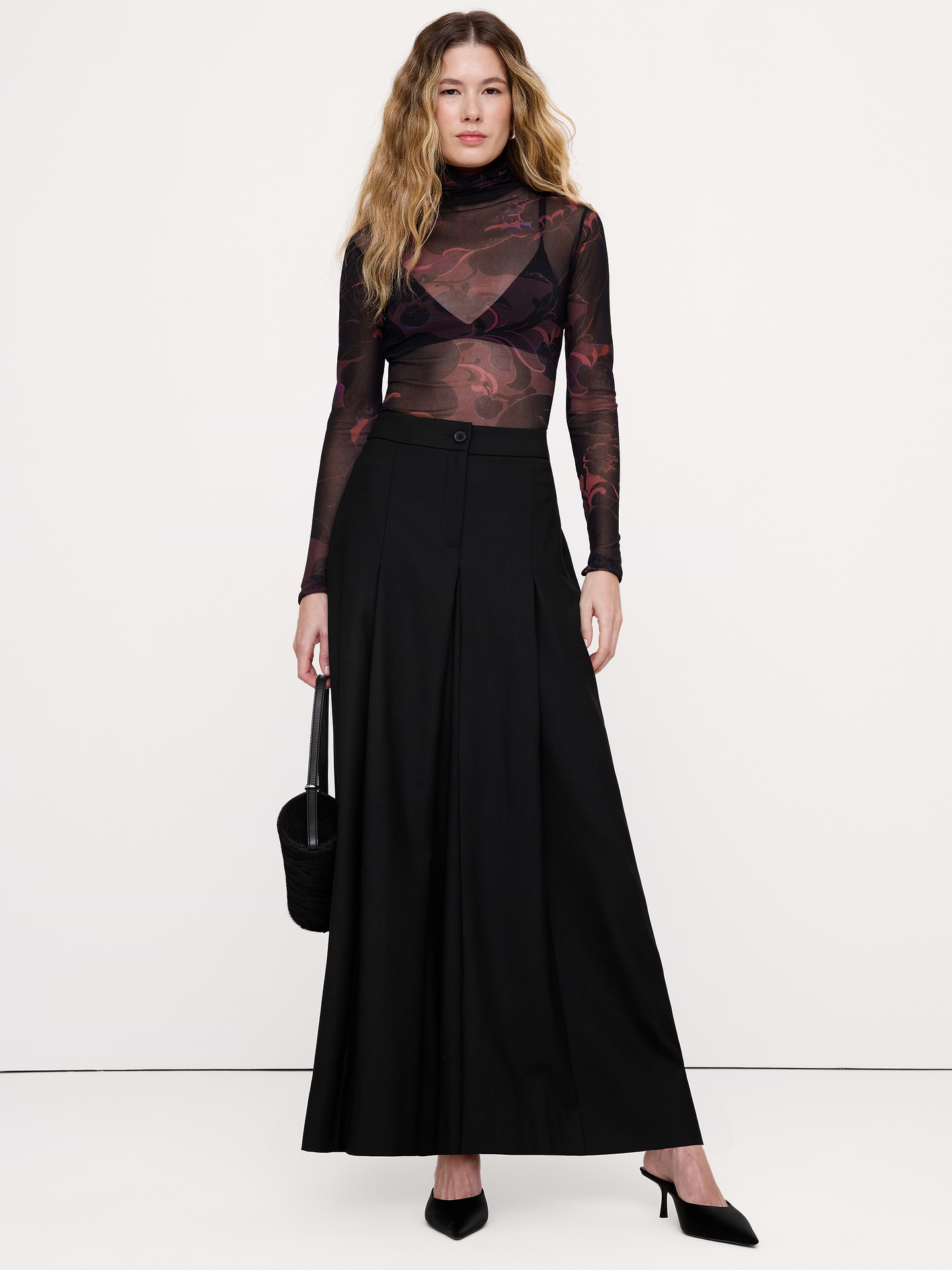 Image 1 of 4, A very wide-leg pant with a skirt's silhouette (until you take a step). Ours is cut from a wool-blend we love for its smooth look and stretch., High-Rise Wide-Leg: Fitted through the hips, loose through the thigh with a wide leg. Full length., Zip fly with button closure., Side pockets., Unlined., Product #1183117