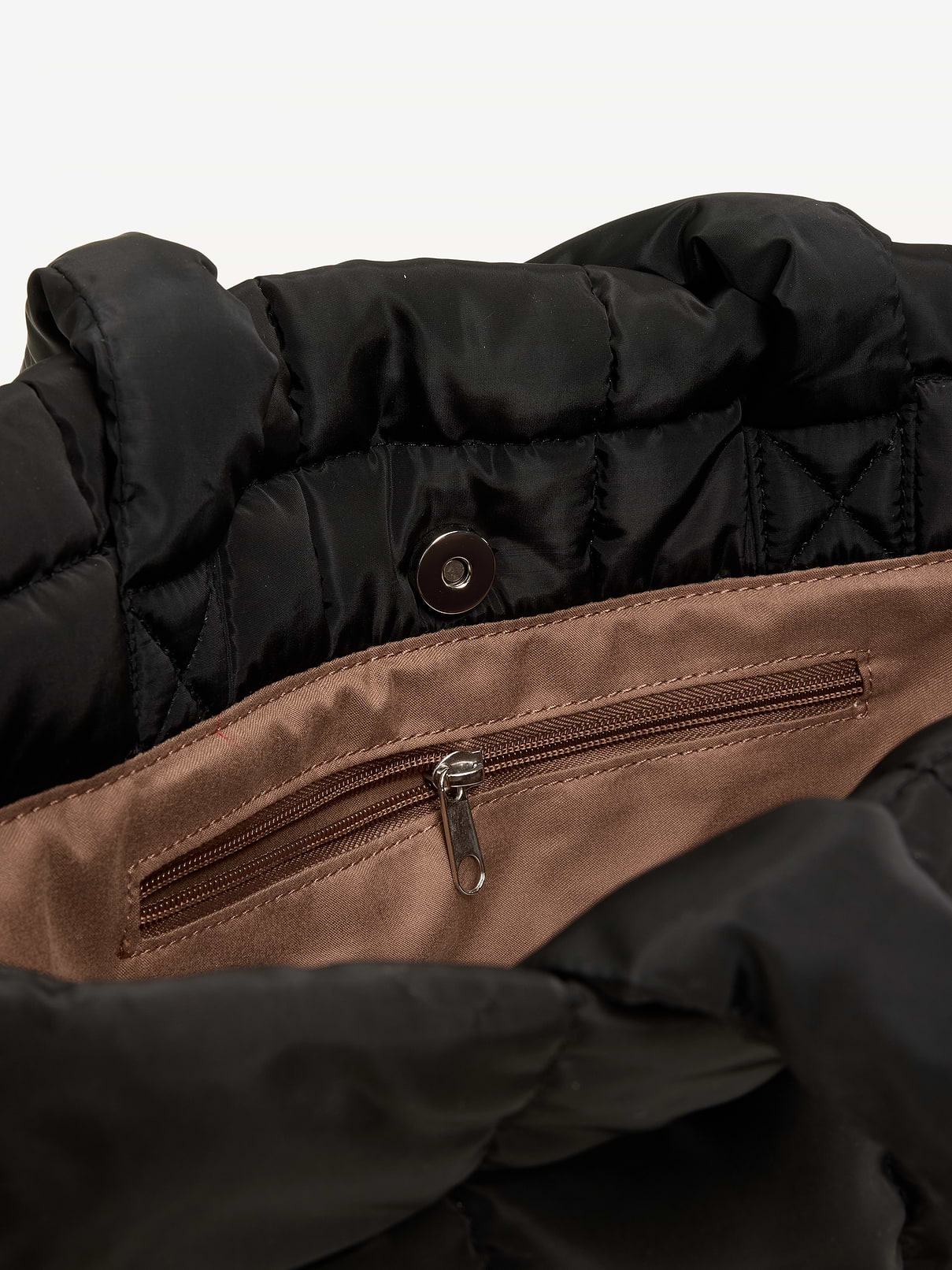 Image 3 of 4, Active Puffer Large Colorblock Tote