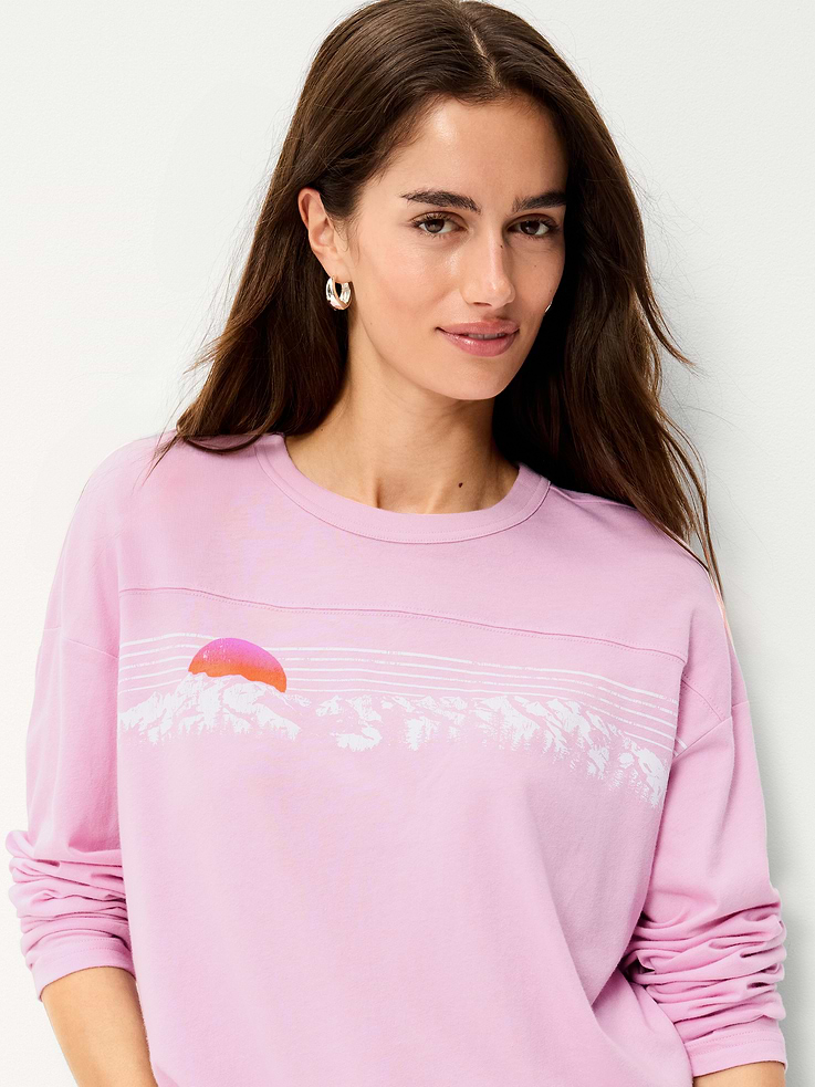 Image 3 of 5, Loose Long-Sleeve Graphic T-Shirt