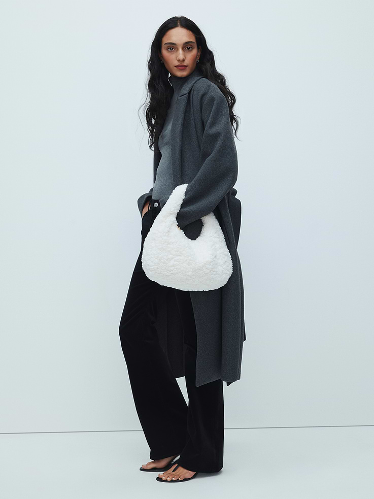 Image 4 of 4, Small Shoulder Bag
