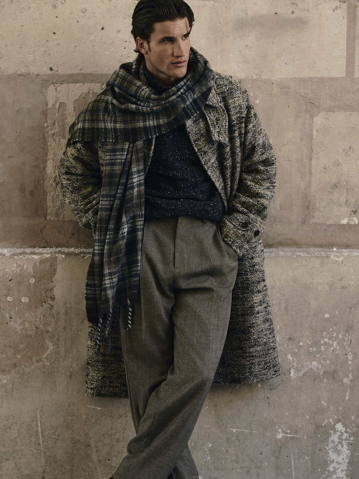 Image 6 of 8, Relaxed Pleated Dress Pant