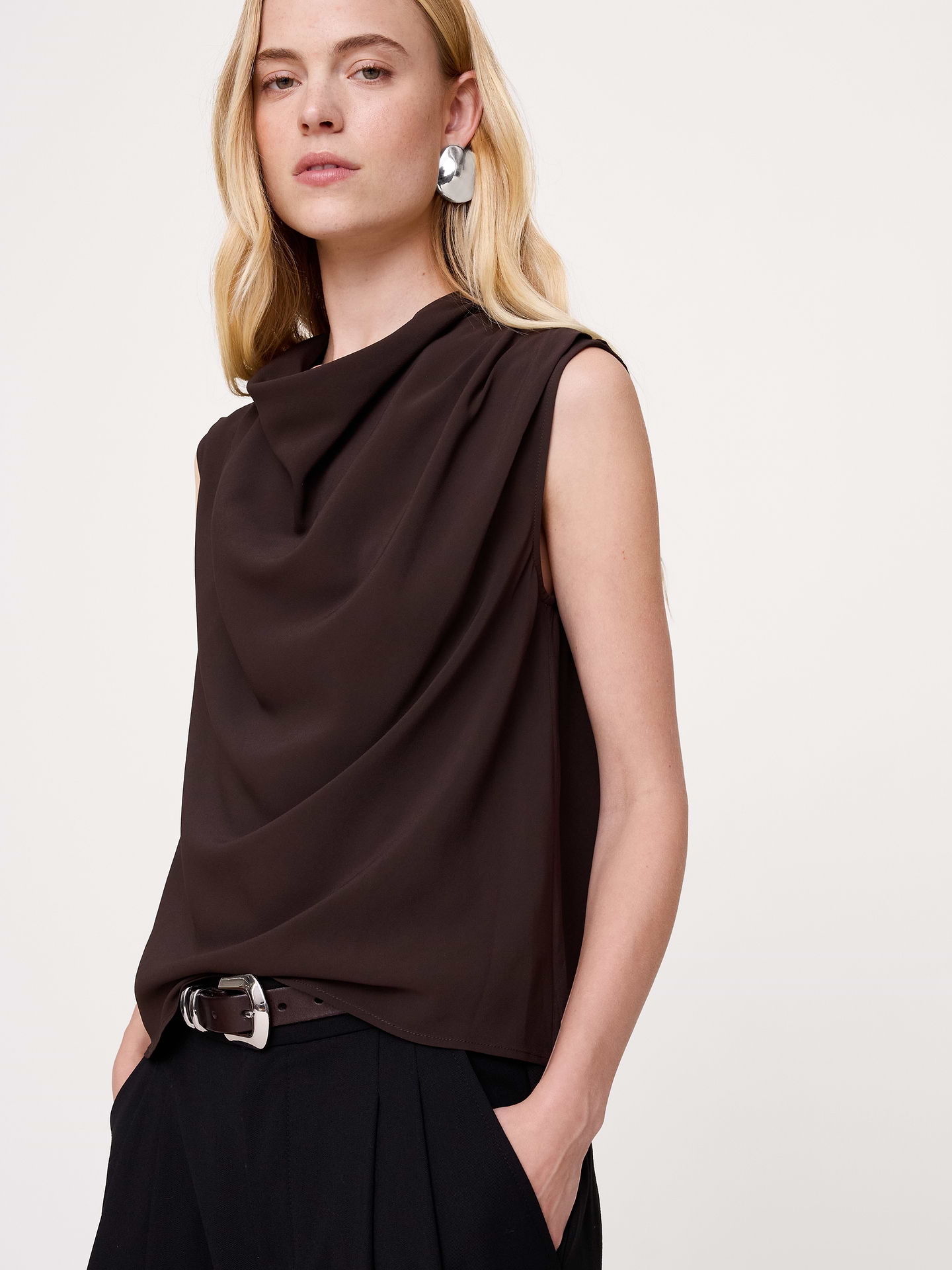 Image 3 de 8, Camisole drapée à col cagoule